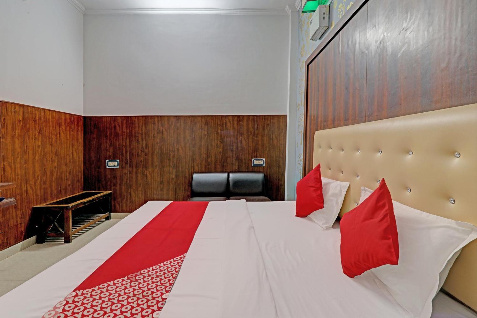 Hotel O Cz Inn Лакхнау Экстерьер фото